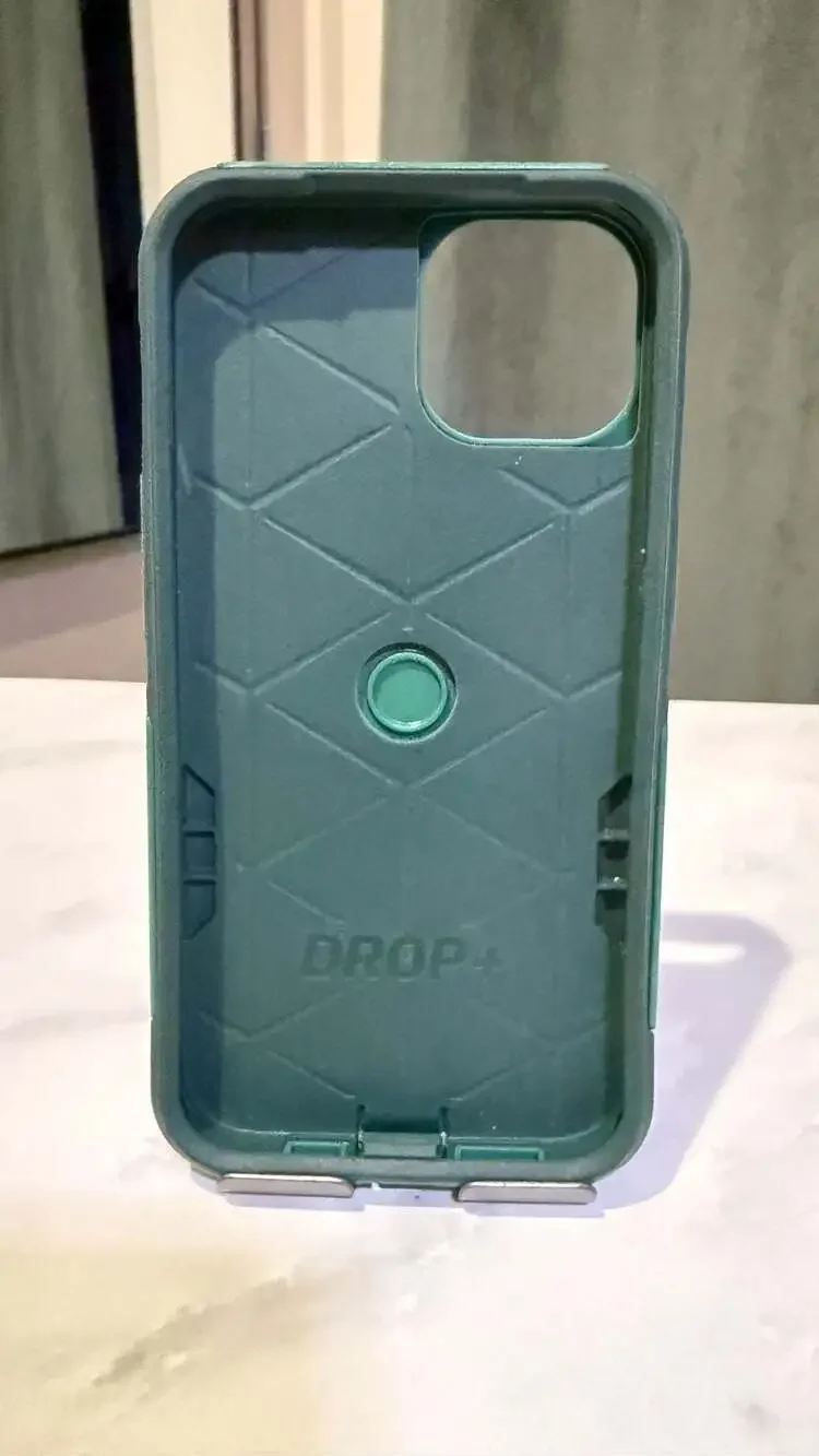 OtterBox Commuter Series Case for iPhone 13, Green